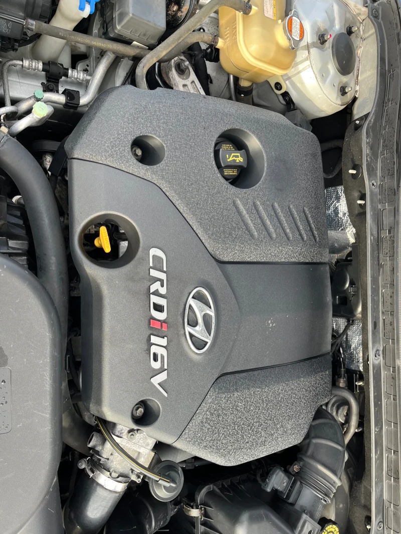 Hyundai I30 1.6GRDI-115-ITALIA, снимка 12 - Автомобили и джипове - 53601176