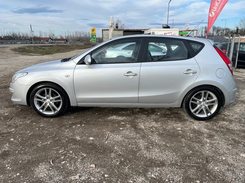 Hyundai I30 1.6GRDI-115-ITALIA, снимка 10 - Автомобили и джипове - 53601176