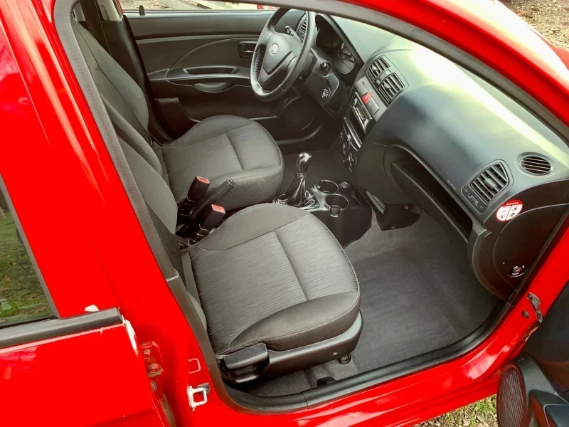 Kia Picanto FACE* БЕНЗИН| 125хил.км| КЛИМАТИК | СЕРВИЗНА КНИЖК, снимка 12 - Автомобили и джипове - 55652671