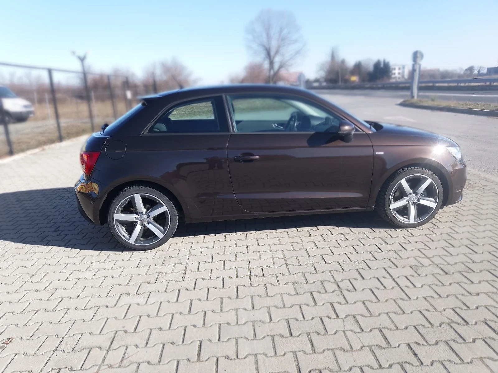 Audi A1 1.6 TDI S-line - изображение 3