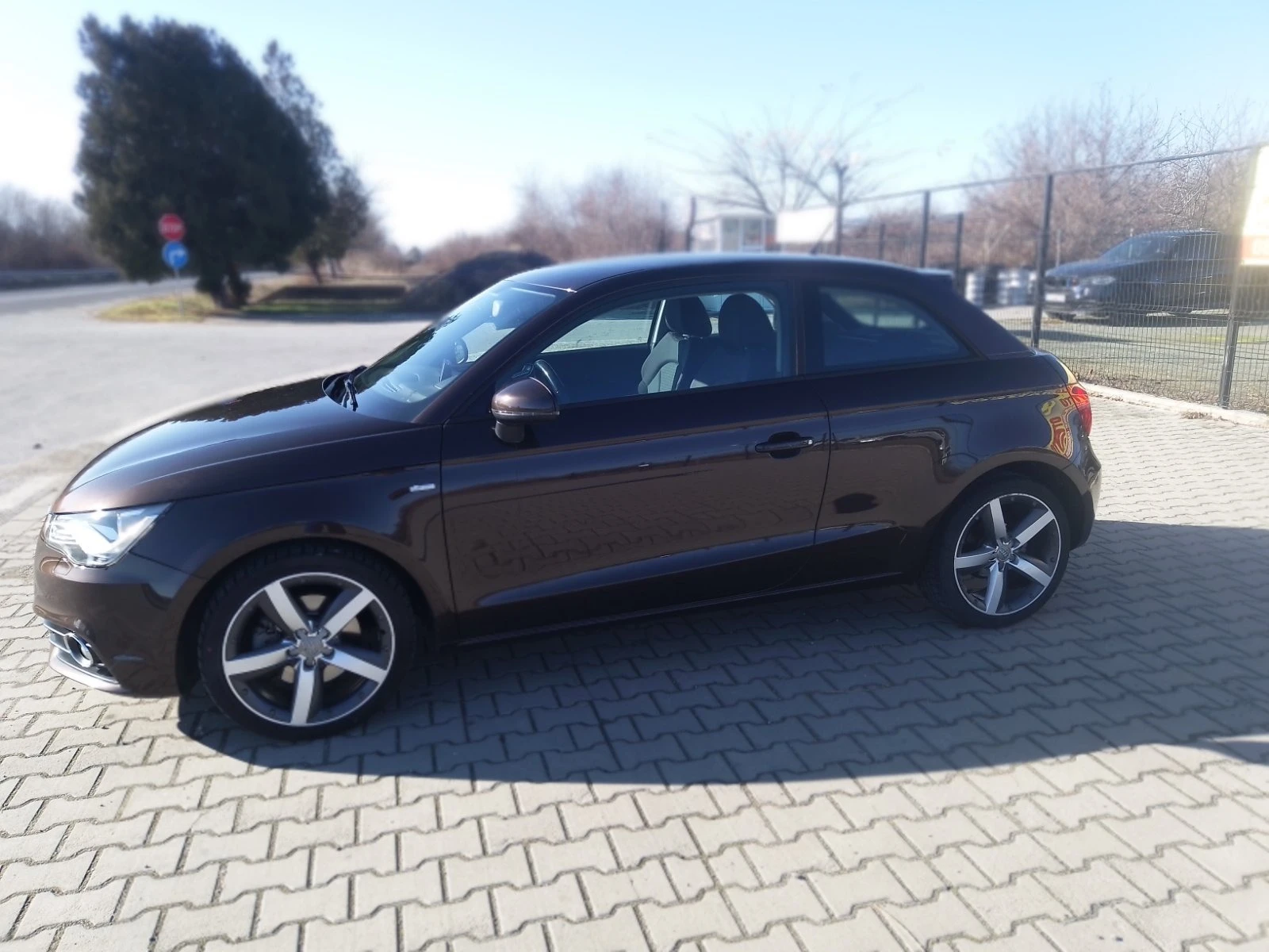 Audi A1 1.6 TDI S-line - изображение 2