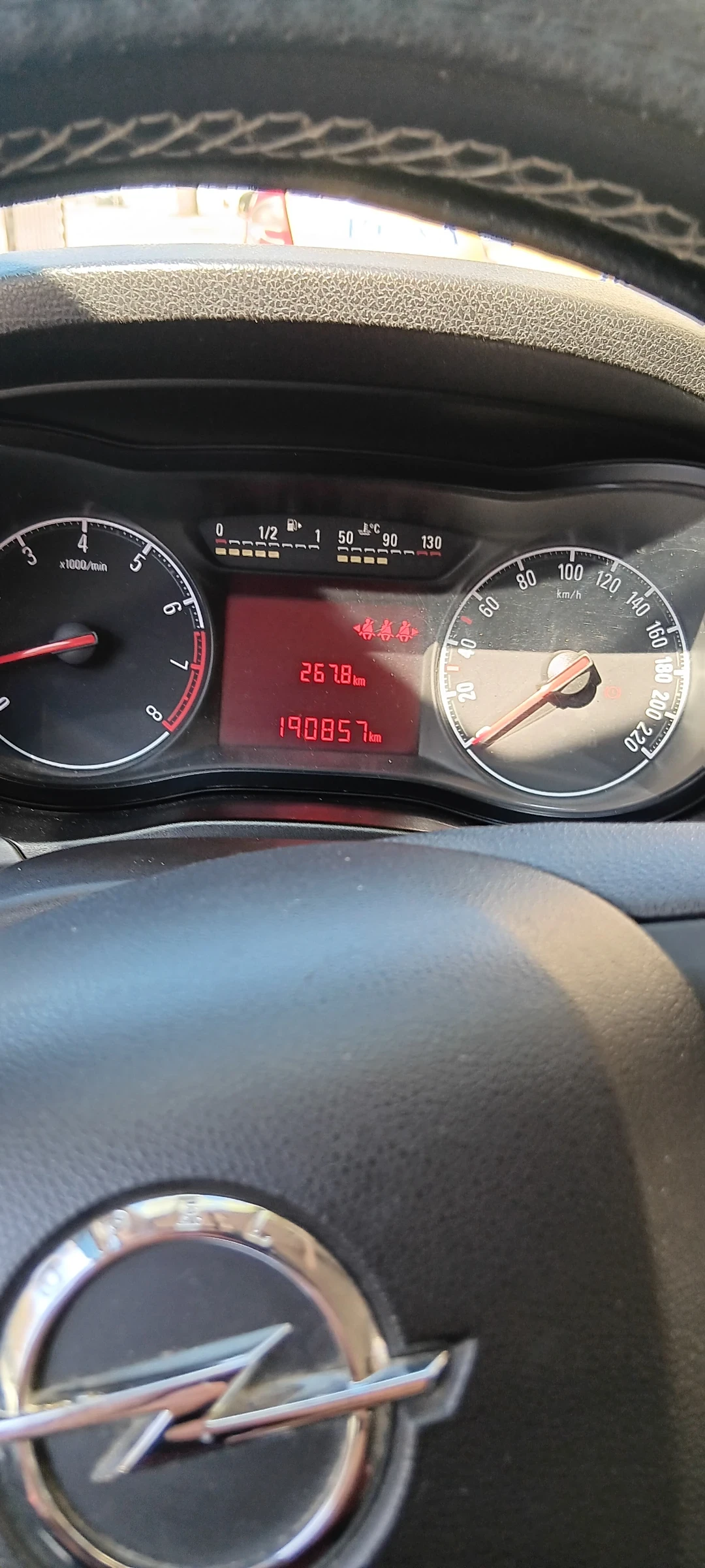 Opel Corsa 1.4i/газ  - изображение 8