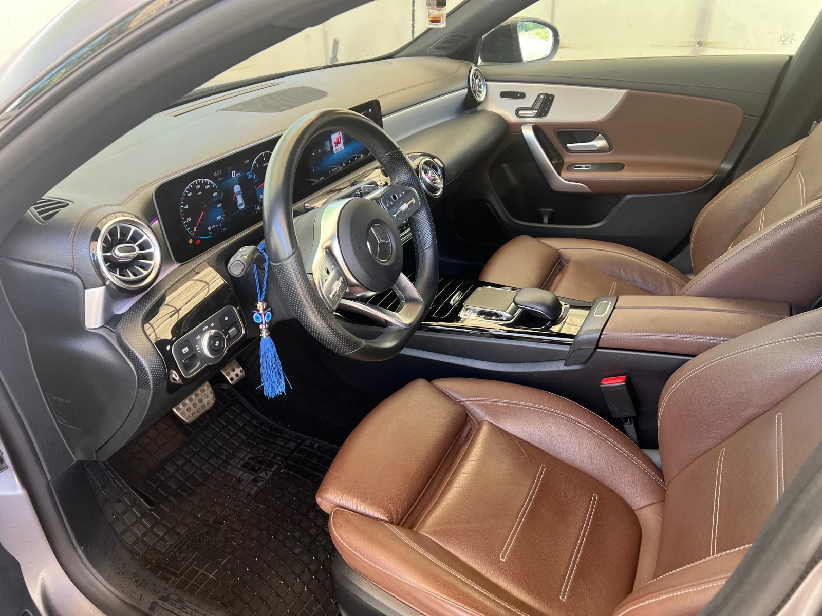 Mercedes-Benz CLA 200  - изображение 8