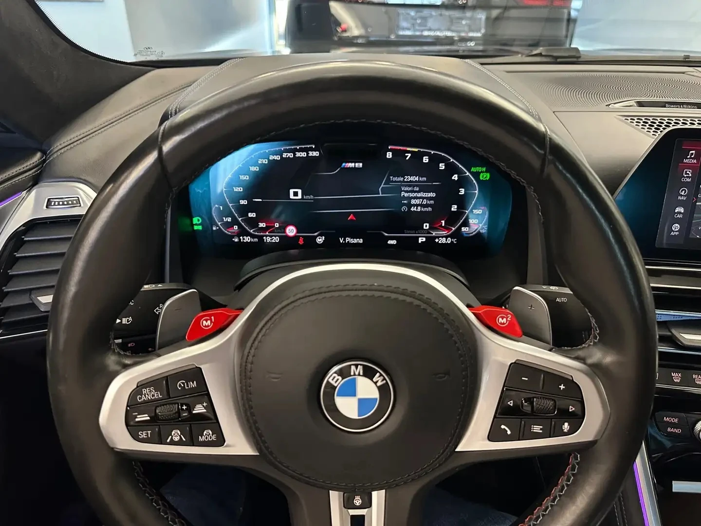 BMW M8 GranCoupe Competition 4.4 V8 xDrive - изображение 7