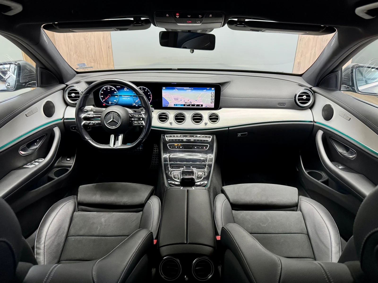 Mercedes-Benz E 200 4matic 2 x AMG *    *    | Mobile.bg   13