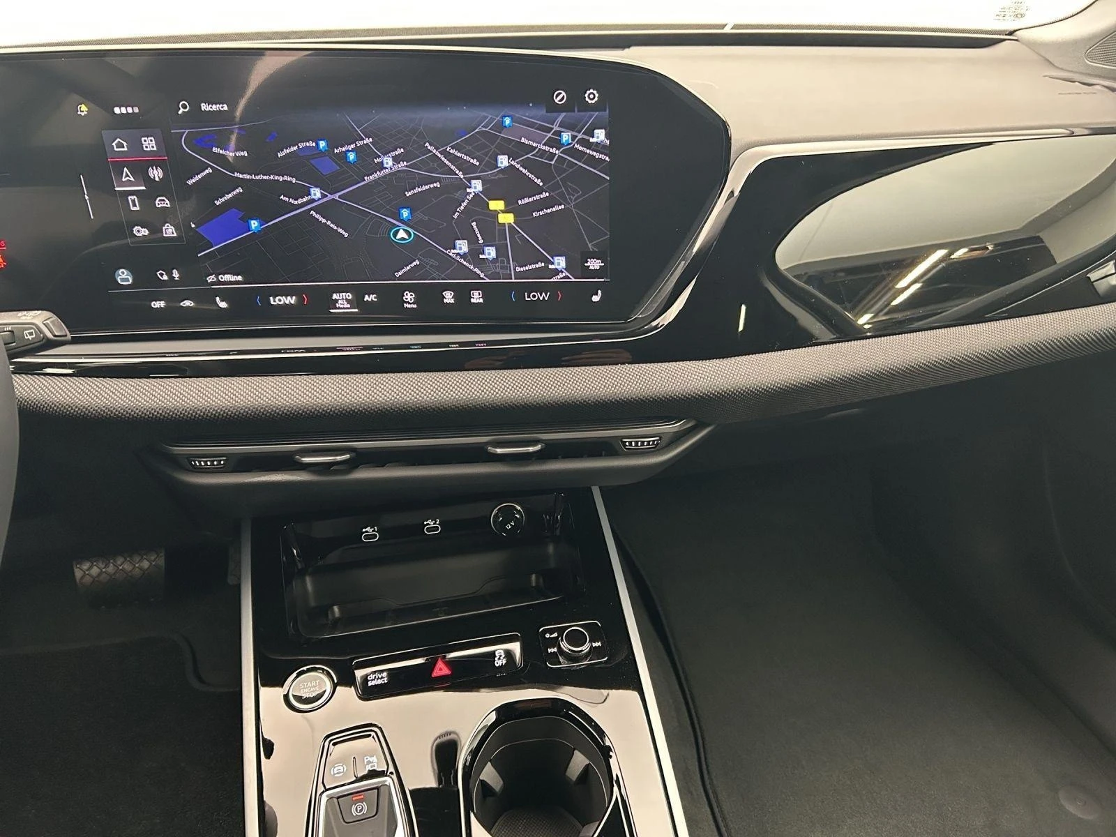 Audi A6 FACELIFT* 40TDI* LED* DISTR* CARPLAY - изображение 8