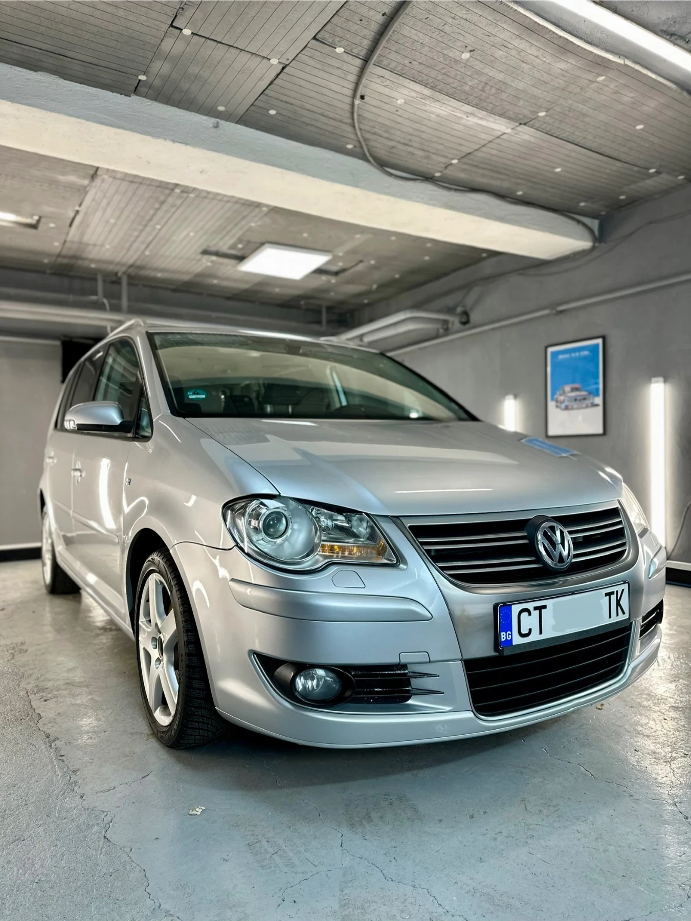 VW Touran 2.0TDI Highline - изображение 8