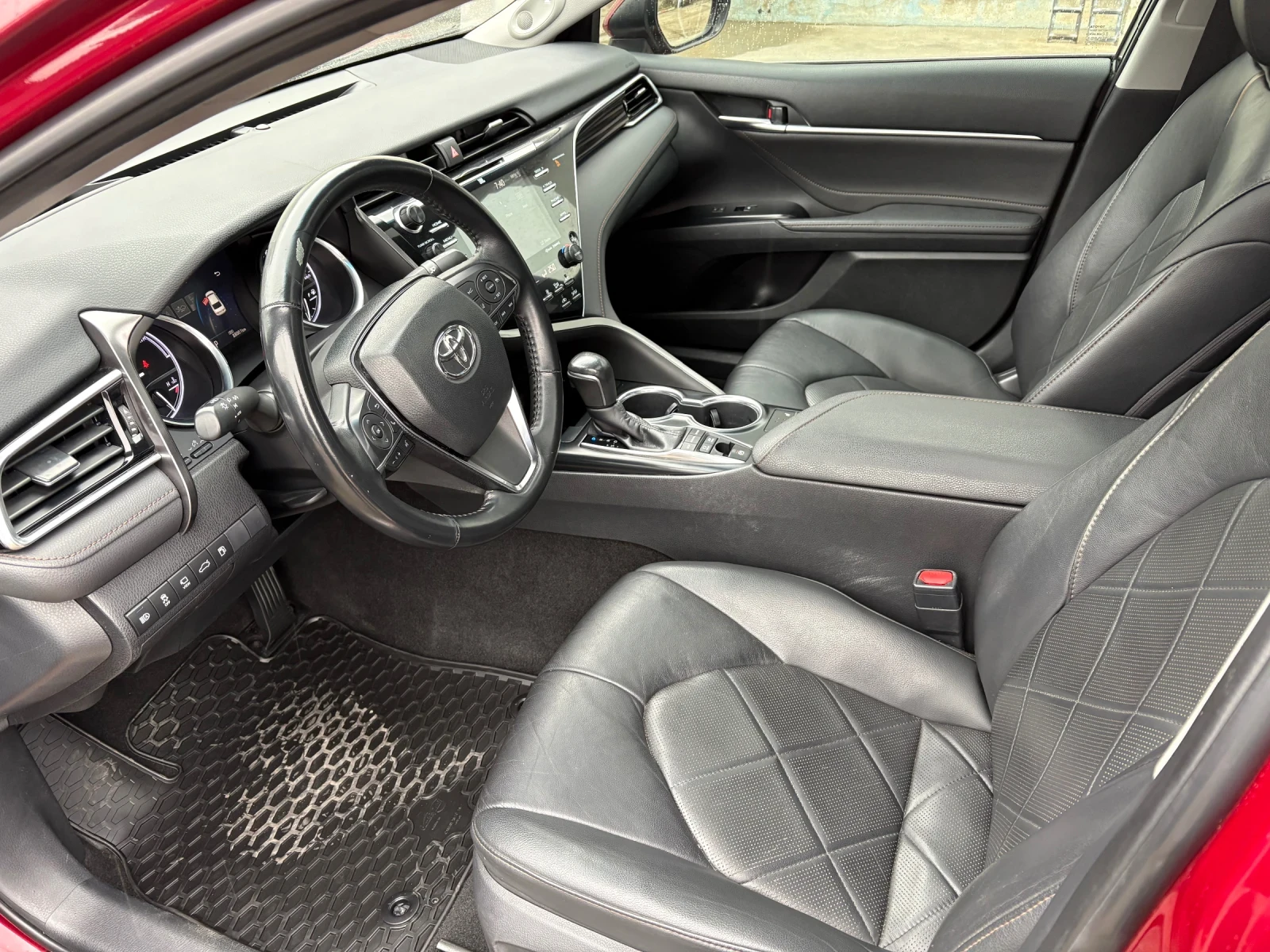 Toyota Camry Hybrid / head up / around view  | Mobile.bg � ����������� 11