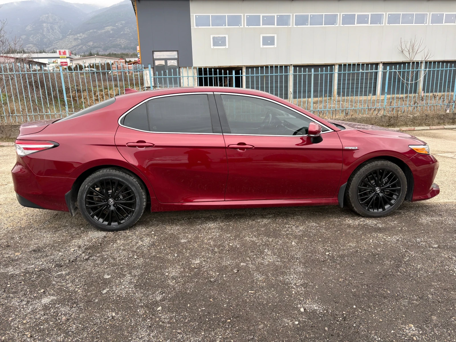 Toyota Camry Hybrid / head up / around view  | Mobile.bg � ����������� 3