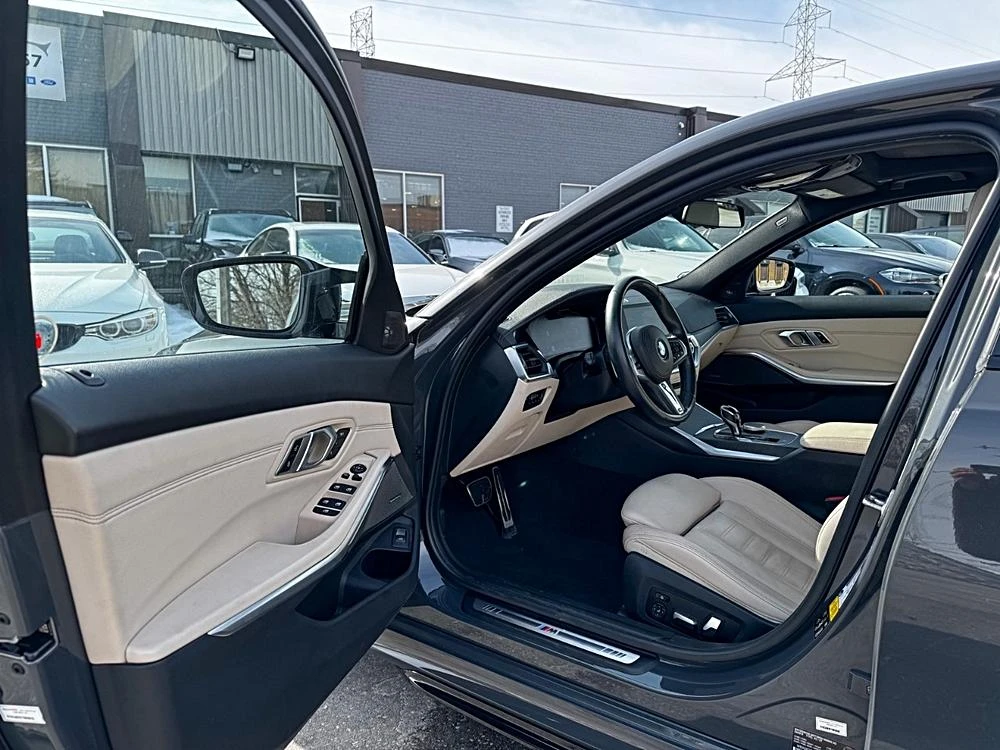 BMW 330 xDrive* M PACK* 4 ПОДГРЕВА* DIGITAL* CARPLAY* ПАНО, снимка 11 - Автомобили и джипове - 53863817