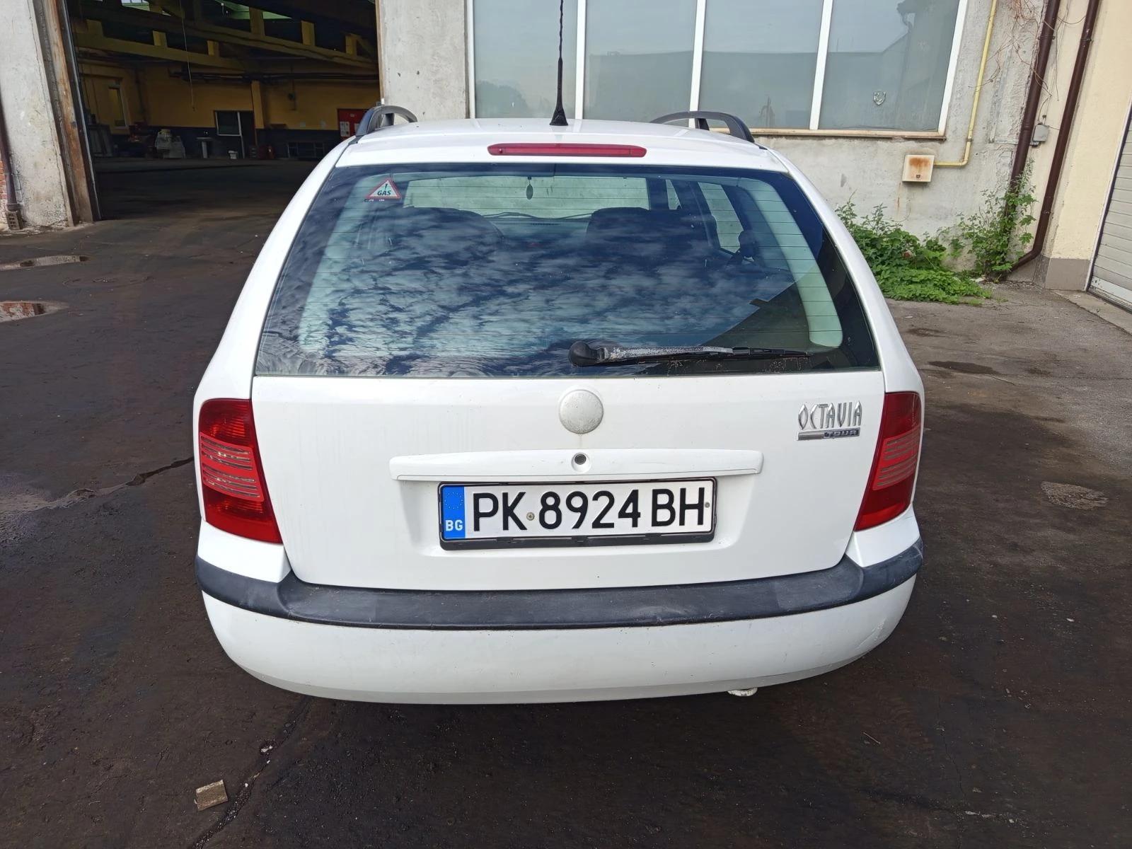 Skoda Octavia LPG, снимка 4 - Автомобили и джипове - 53948886