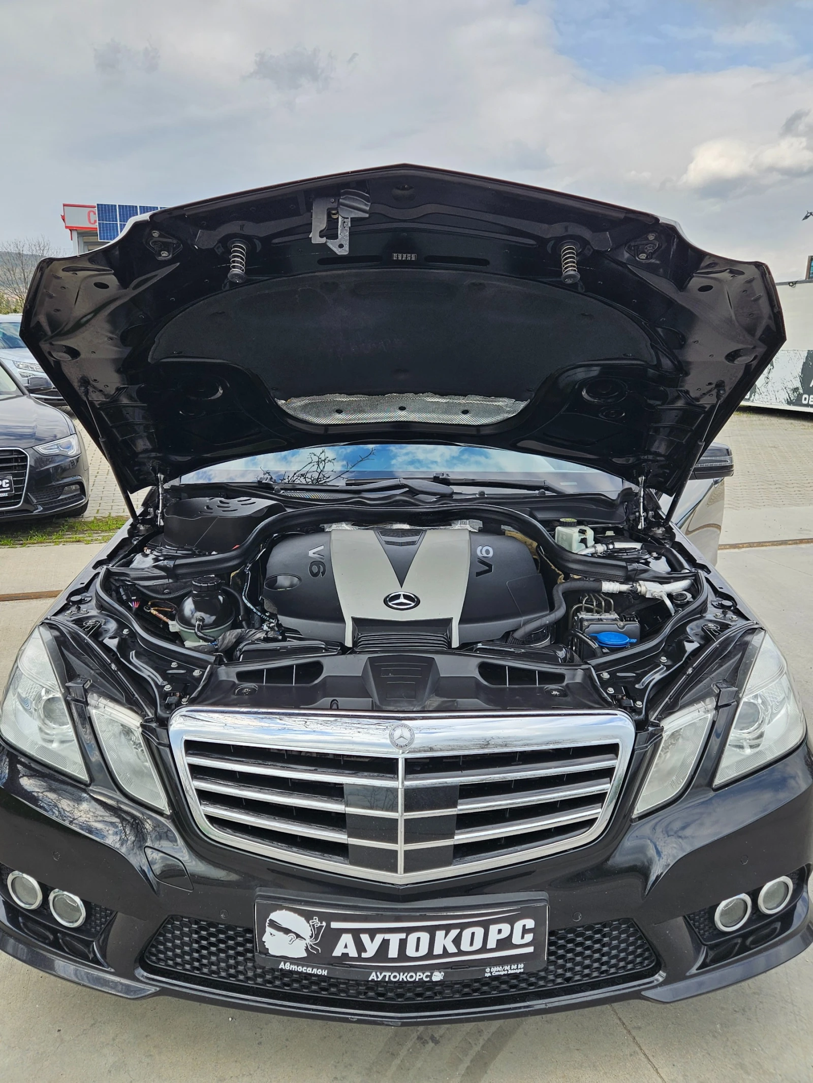 Mercedes-Benz E 300 CDI* AMG* , снимка 15 - Автомобили и джипове - 54150529