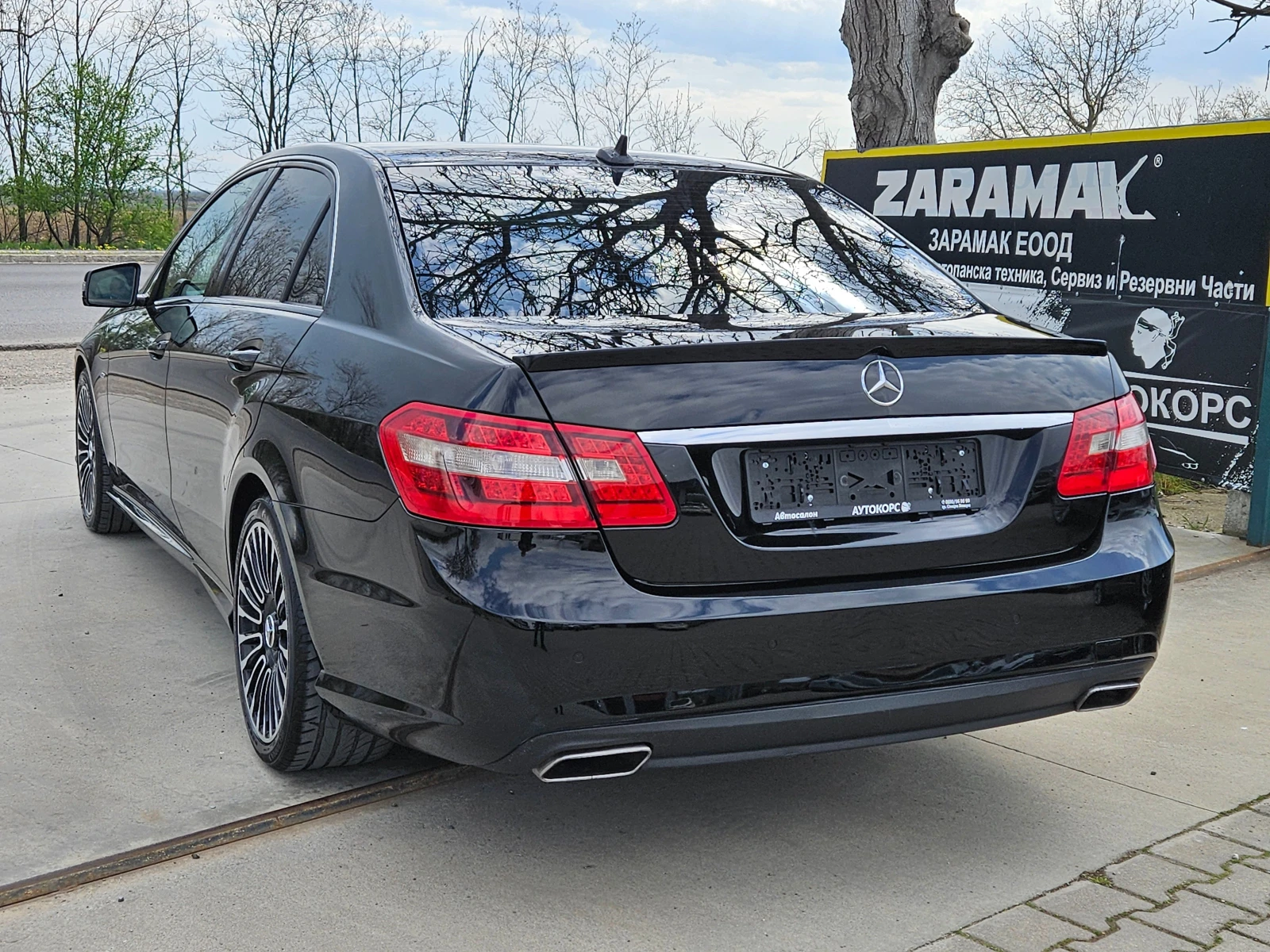 Mercedes-Benz E 300 CDI* AMG* , снимка 6 - Автомобили и джипове - 54150529