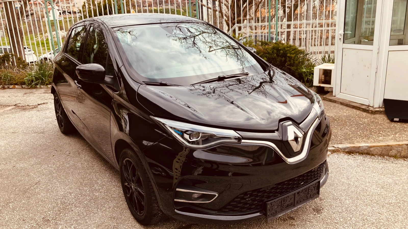 Renault Zoe 52 kw, снимка 3 - Автомобили и джипове - 54157026