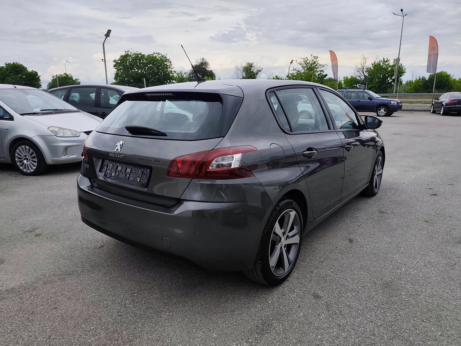 Peugeot 308 1.6HDI НАВИ, снимка 3 - Автомобили и джипове - 54612976