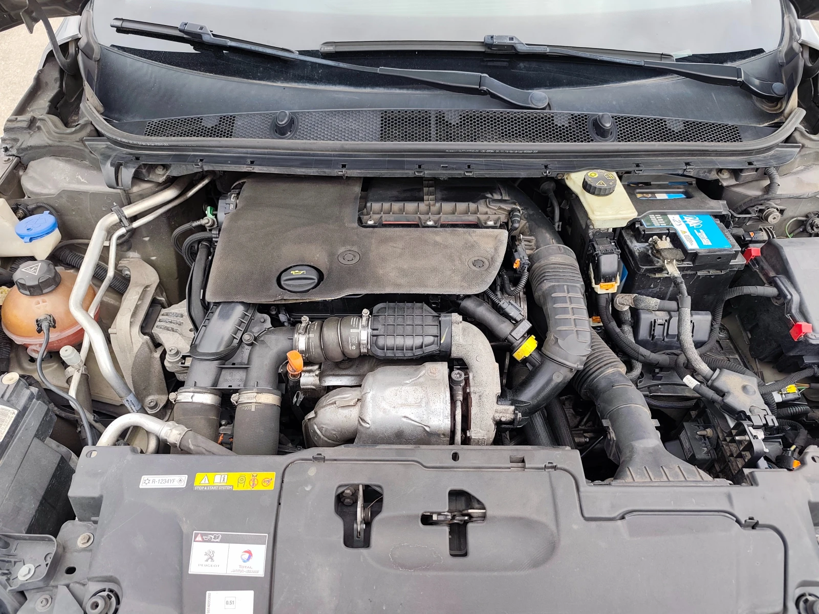 Peugeot 308 1.6HDI НАВИ, снимка 17 - Автомобили и джипове - 54612976