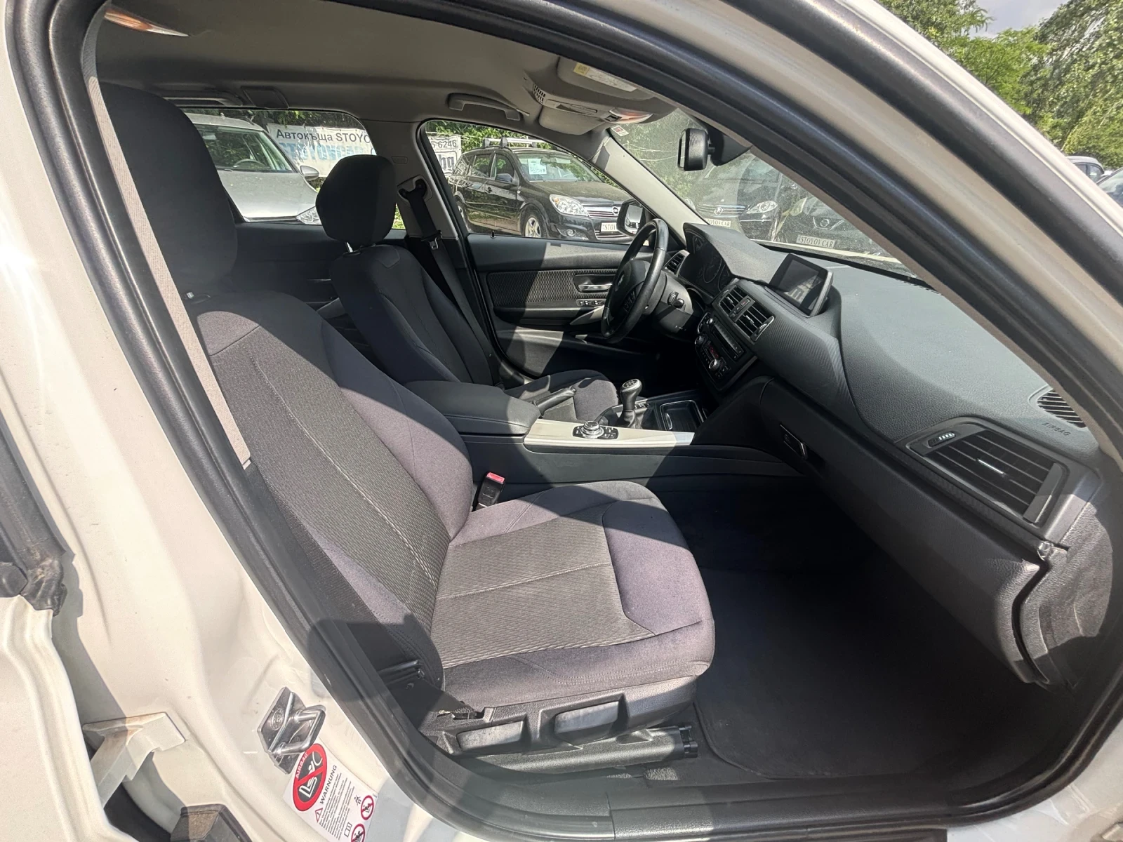 BMW 318 2.0D, снимка 8 - Автомобили и джипове - 54870319