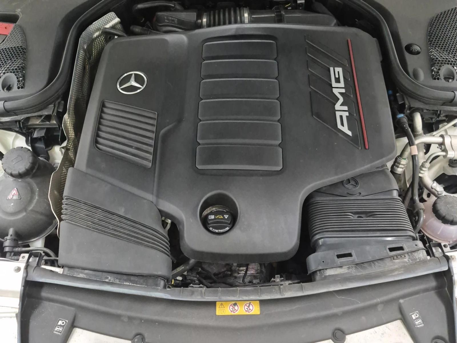 Mercedes-Benz E 53 AMG AMG 4MATIC+ , снимка 13 - Автомобили и джипове - 54964354