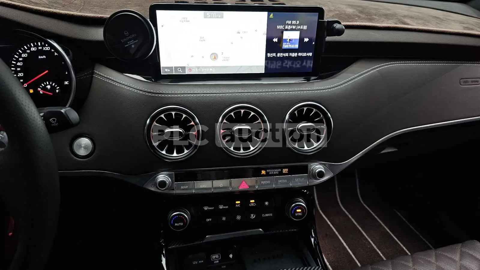 Kia Stinger, снимка 13 - Автомобили и джипове - 55036088