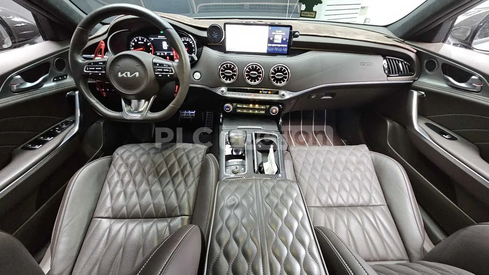 Kia Stinger, снимка 7 - Автомобили и джипове - 55036088
