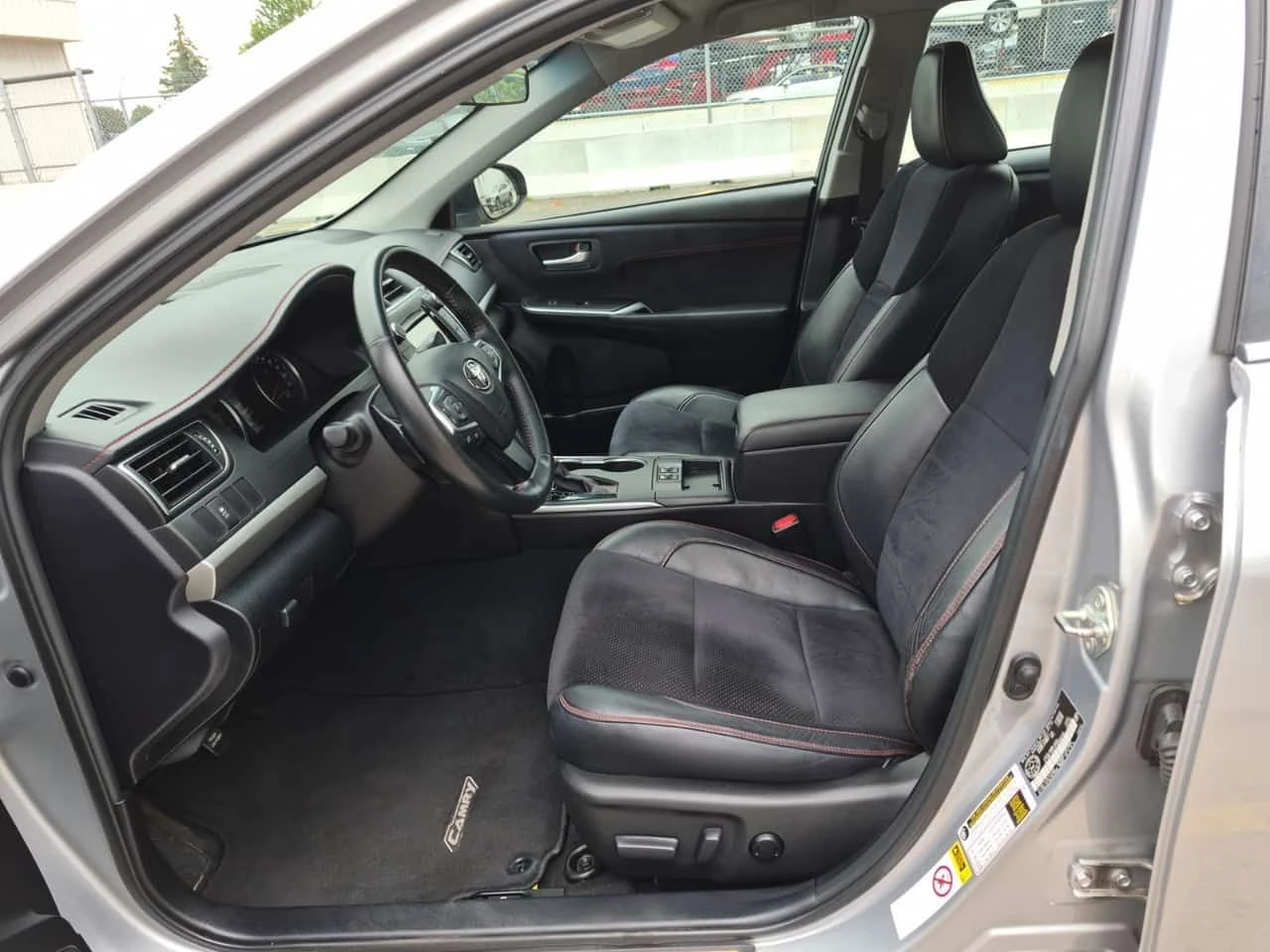 Toyota Camry * XSE * АВТОКРЕДИТ БЕЗ ПЪРВОНАЧАЛНА ВНОСКА* , снимка 5 - Автомобили и джипове - 55069993