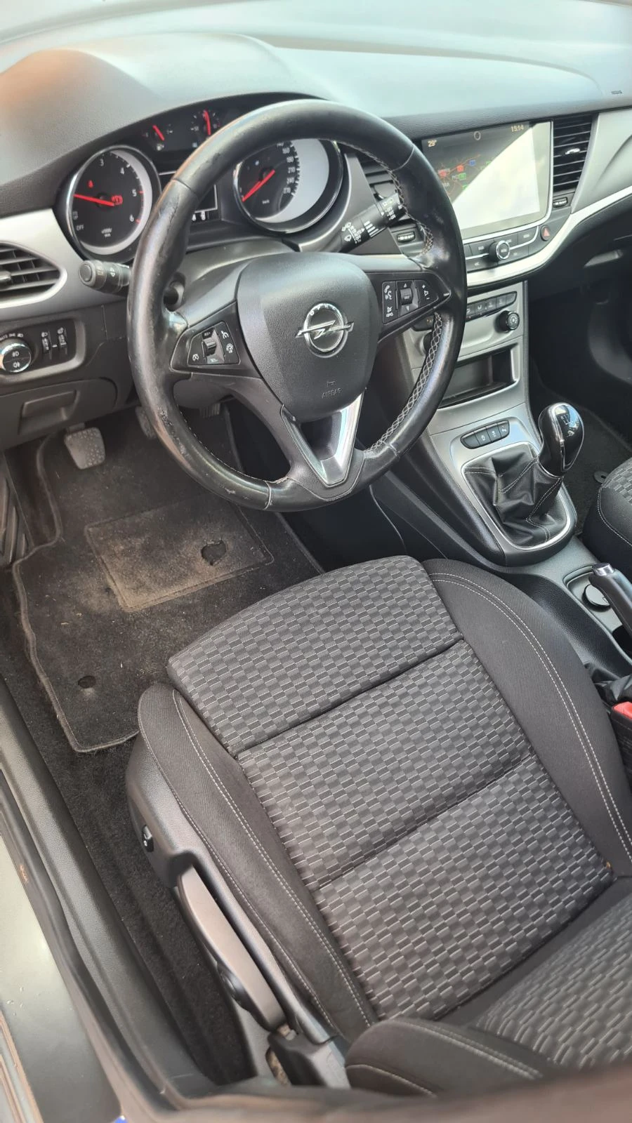 Opel Astra, снимка 9 - Автомобили и джипове - 55220313