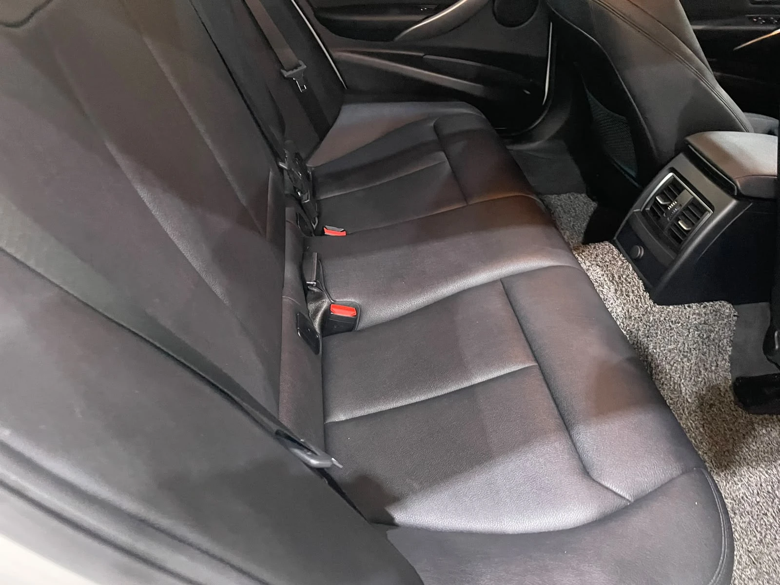 BMW 320 d RWD B47 LCI (FaceLift) ! M Pack ! | Mobile.bg � ����������� 12