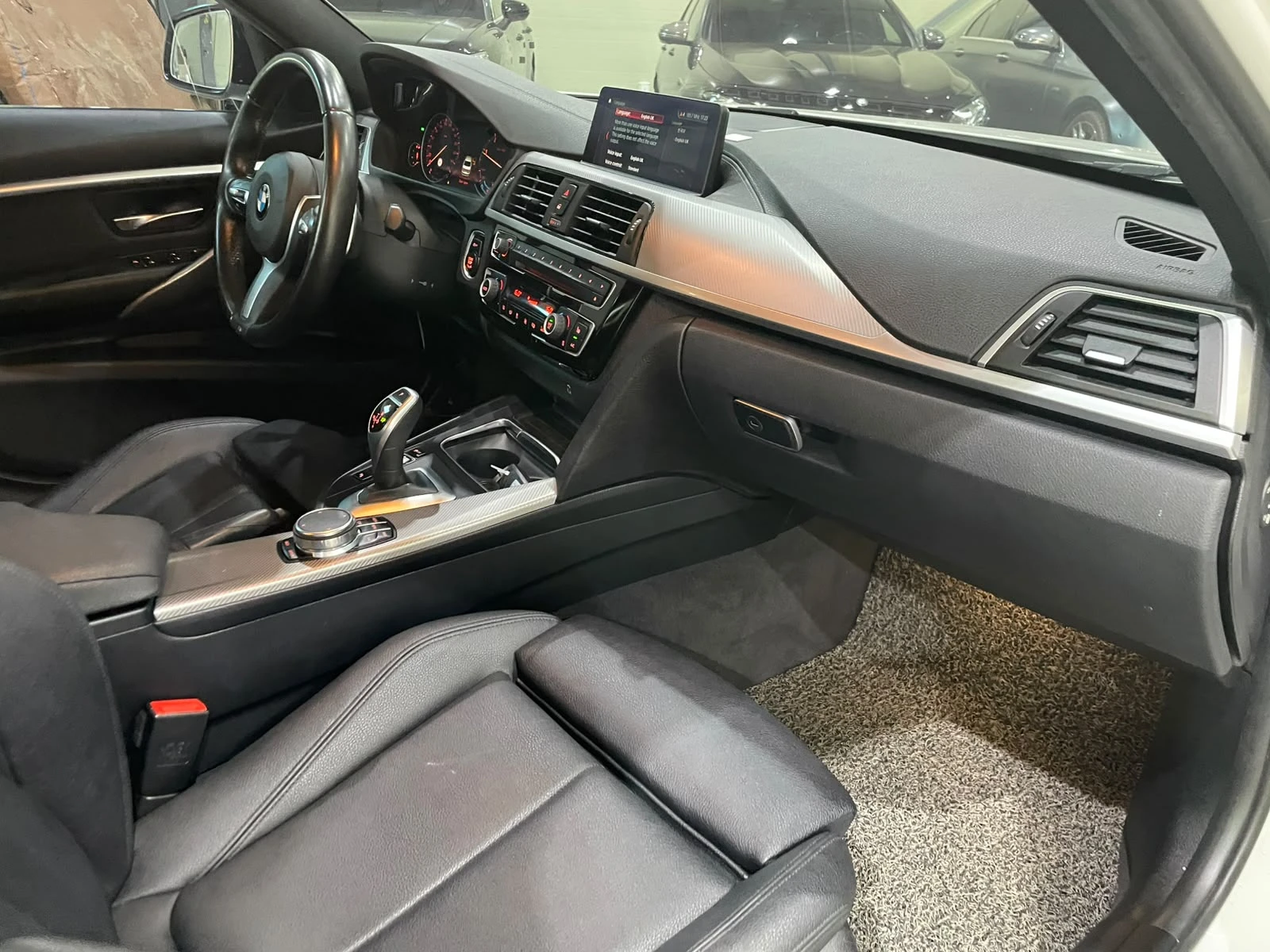 BMW 320 d RWD B47 LCI (FaceLift) ! M Pack ! | Mobile.bg � ����������� 10