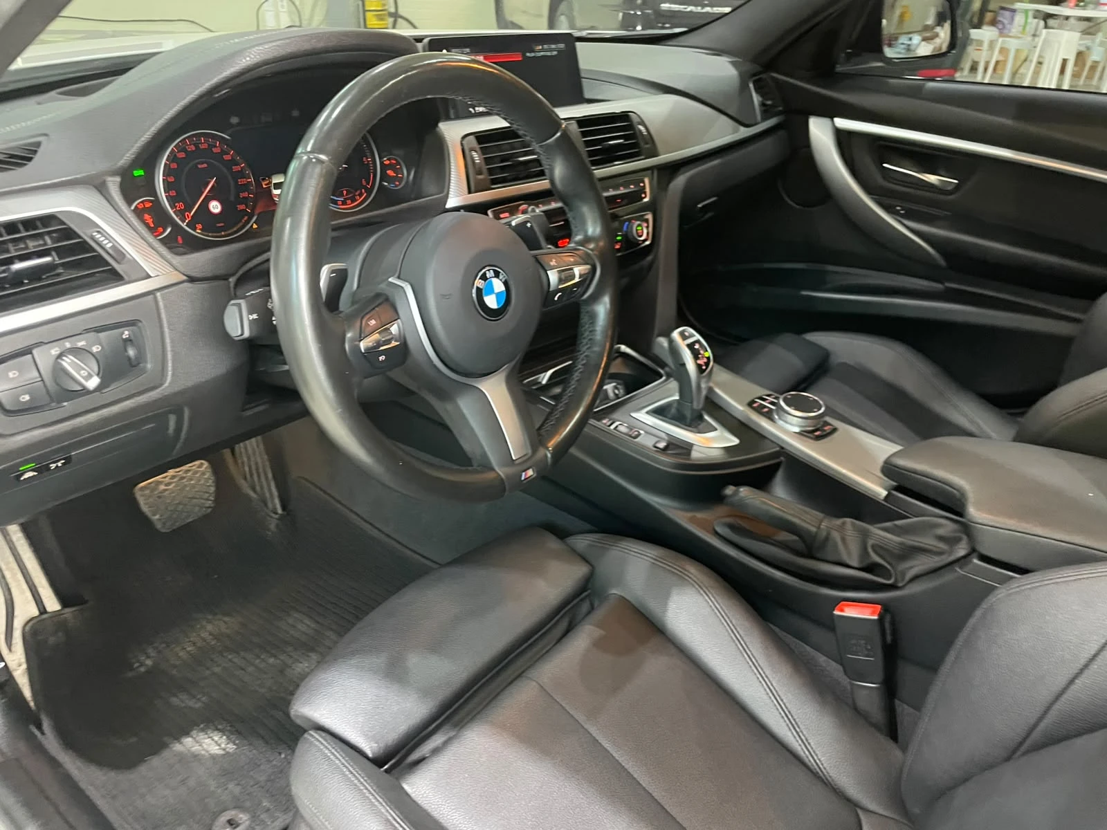 BMW 320 d RWD B47 LCI (FaceLift) ! M Pack ! | Mobile.bg � ����������� 8