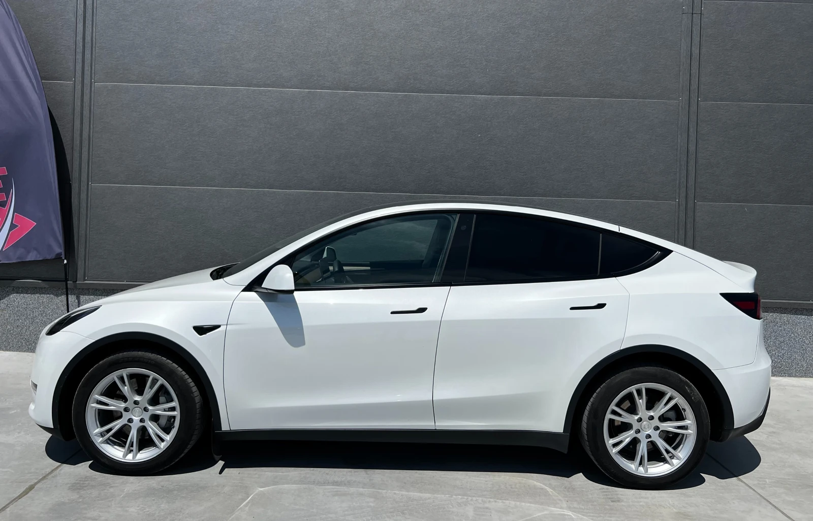 Tesla Model Y Long Range Dual AWD, снимка 7 - Автомобили и джипове - 55299325