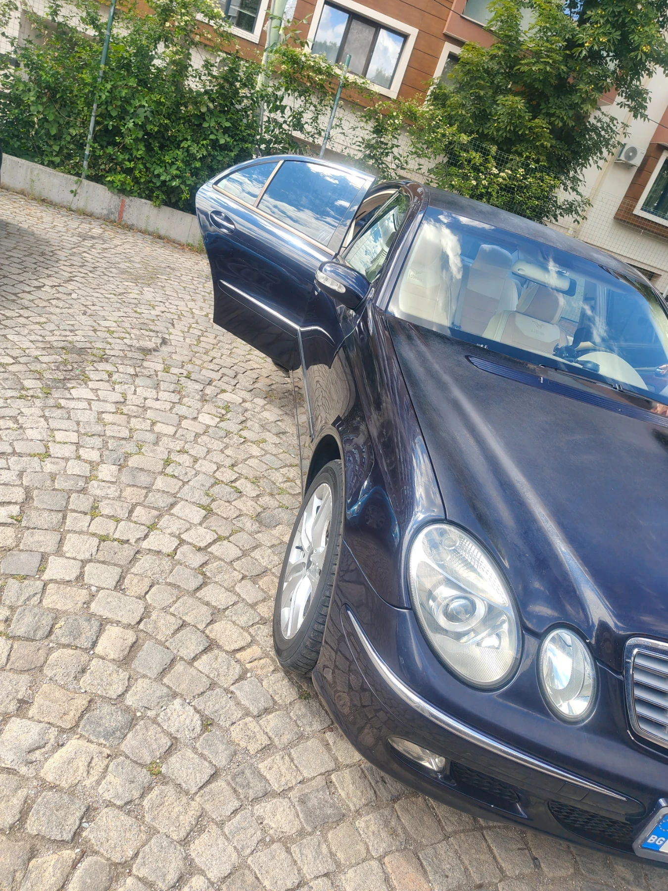 Mercedes-Benz E 270 CDI Elegance, снимка 6 - Автомобили и джипове - 55416949