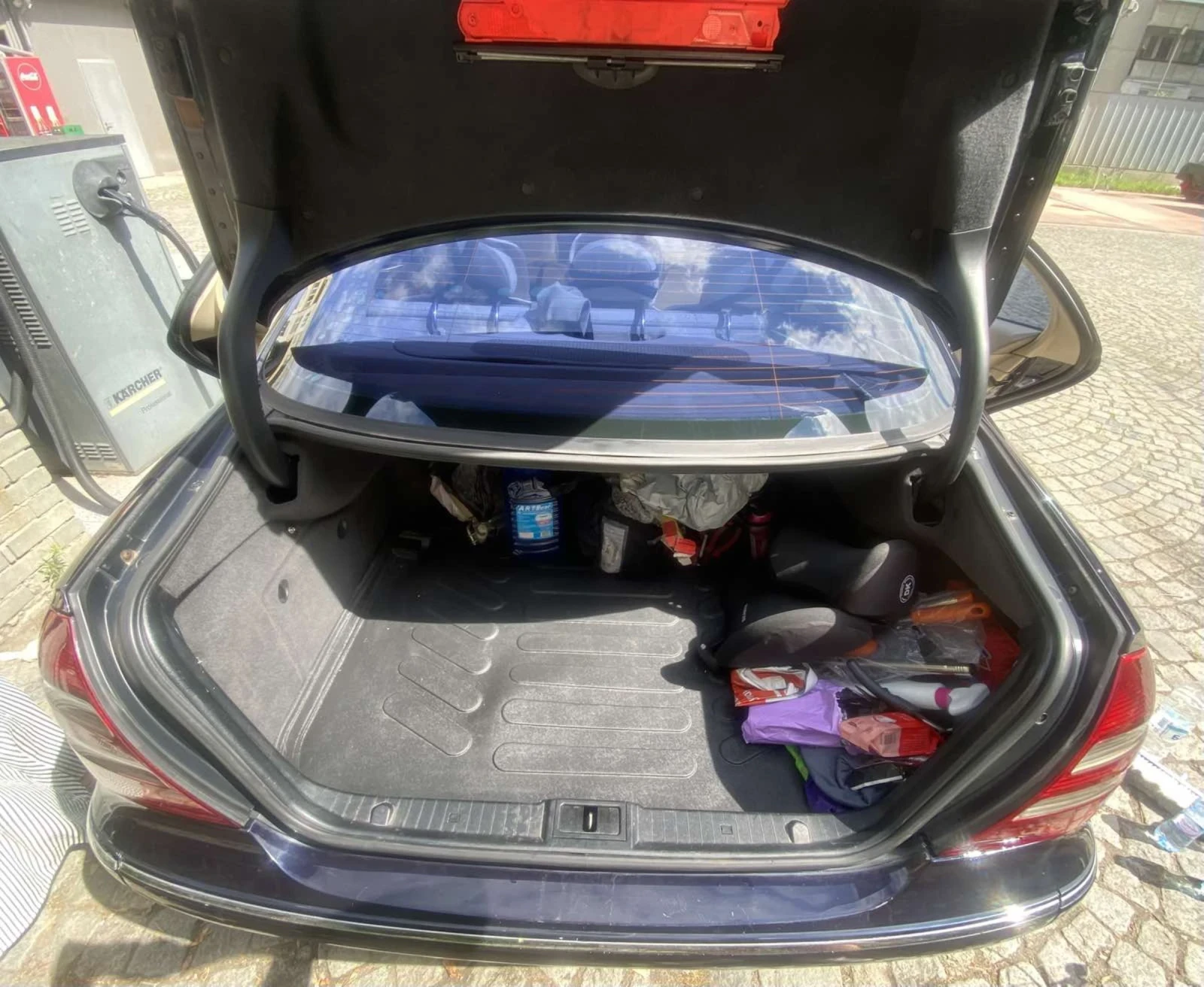 Mercedes-Benz E 270 CDI Elegance, снимка 15 - Автомобили и джипове - 55416949