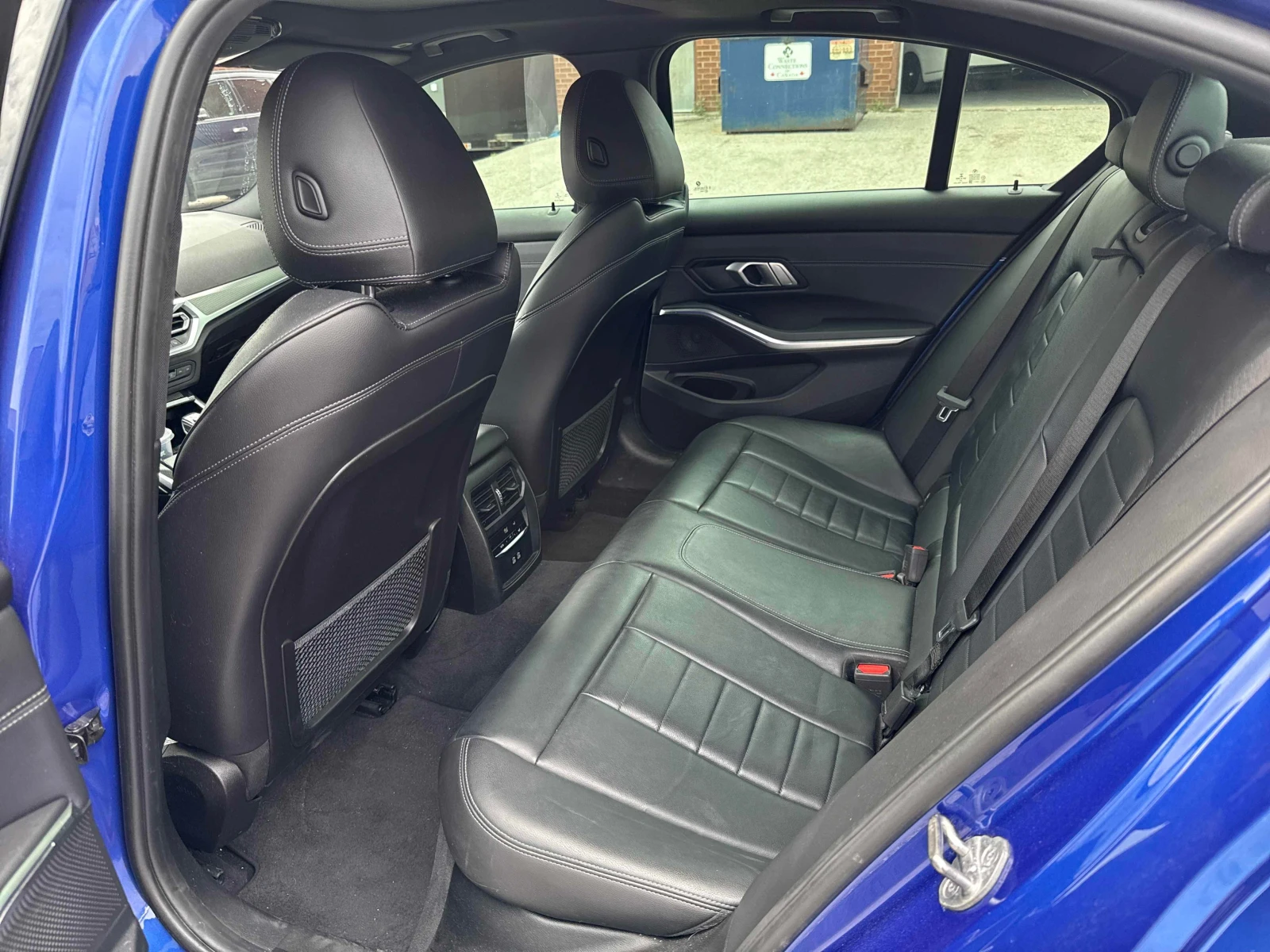 BMW 330 xDrive M-PACK  CARFAX, снимка 14 - Автомобили и джипове - 55688644