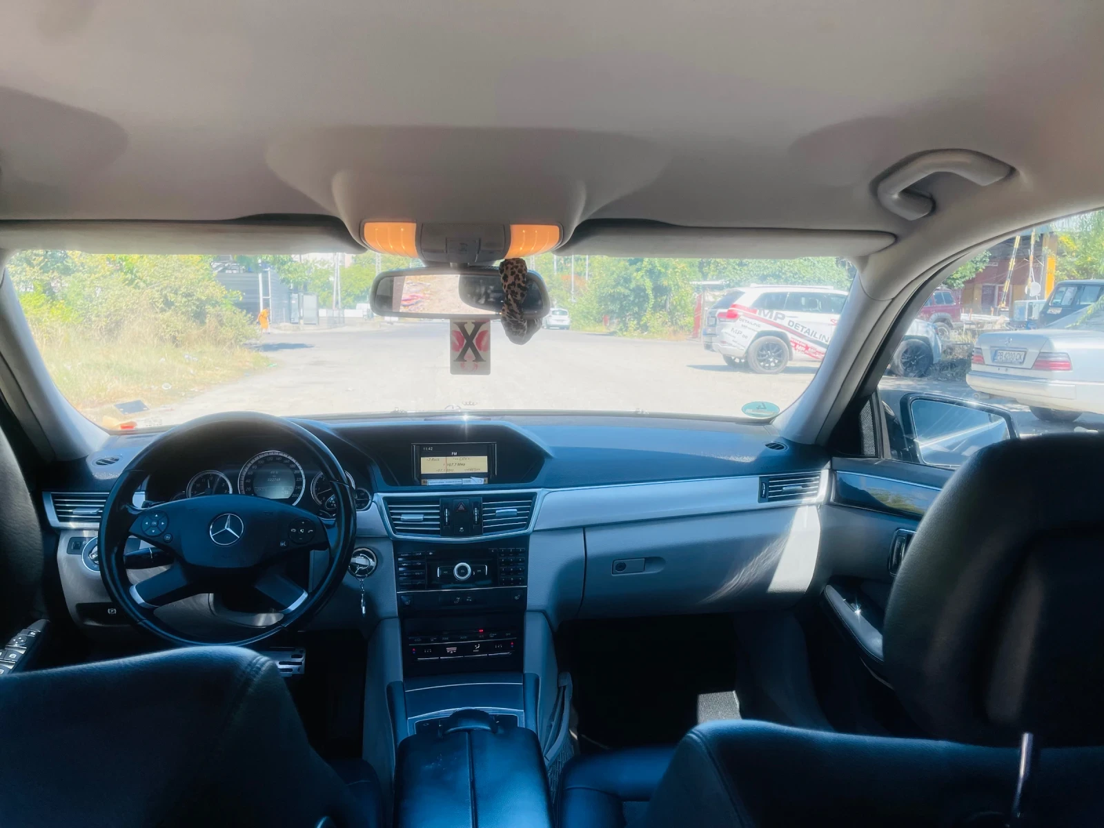Mercedes-Benz E 350, снимка 10 - Автомобили и джипове - 56039814