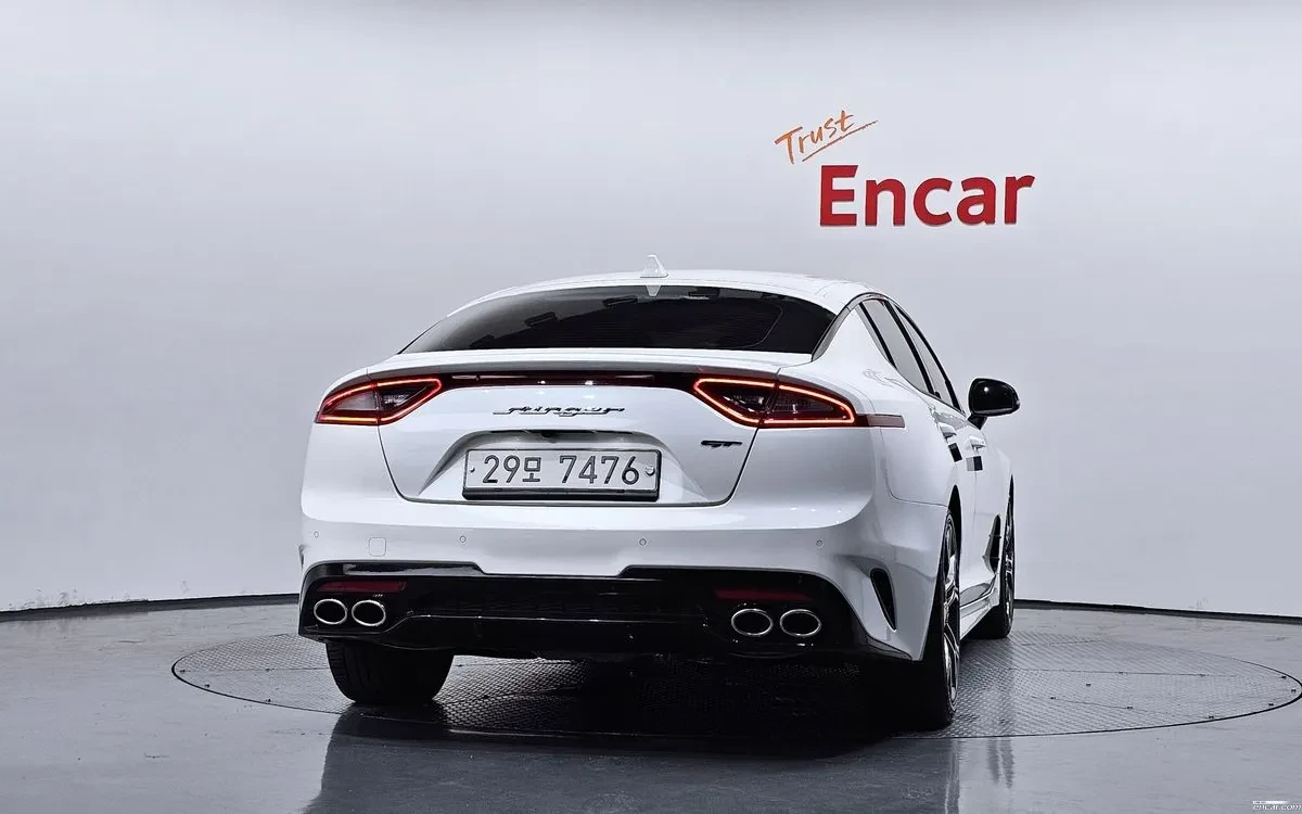 Kia Stinger 3.3 GT SPORT+ * КРАЙНА ЦЕНА* FULL MAX, снимка 4 - Автомобили и джипове - 56040165