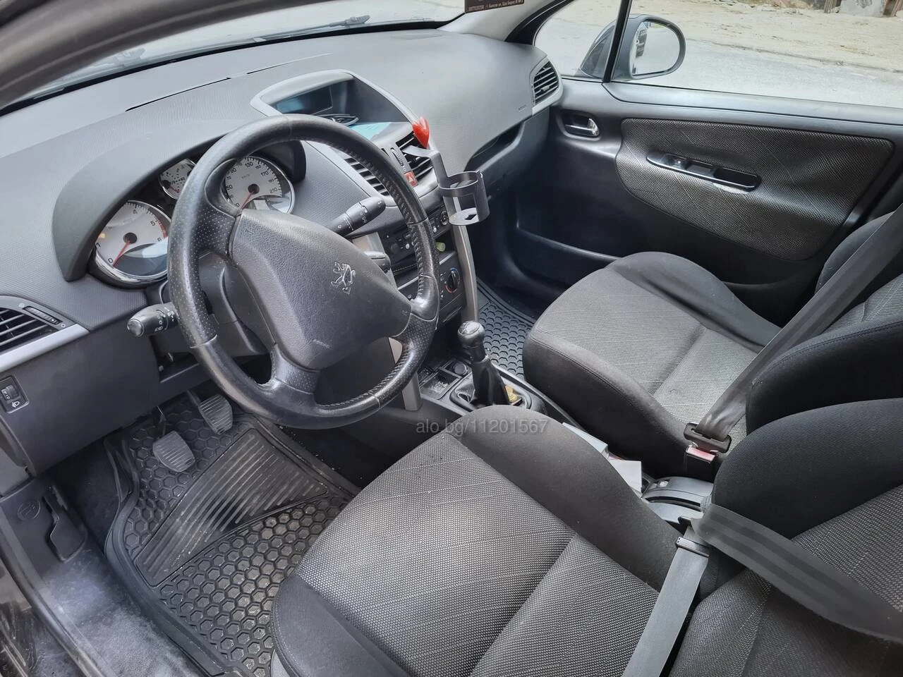 Peugeot 207 SW 1.6 HDi, снимка 6 - Автомобили и джипове - 56120821