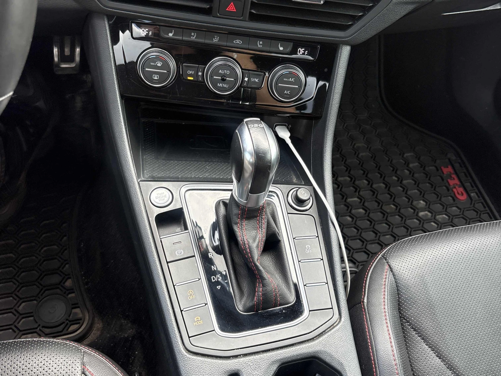 VW Jetta GLI / АВТОКРЕДИТ, снимка 11 - Автомобили и джипове - 56238842
