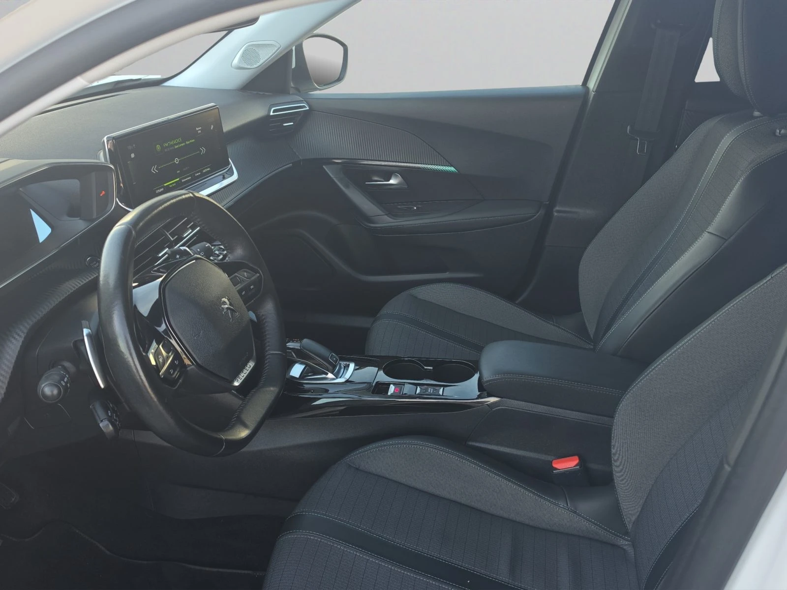 Peugeot 2008 New Line ALLURE 1.2 PureTech 130 EAT8//2105R16 | Mobile.bg � ����������� 11