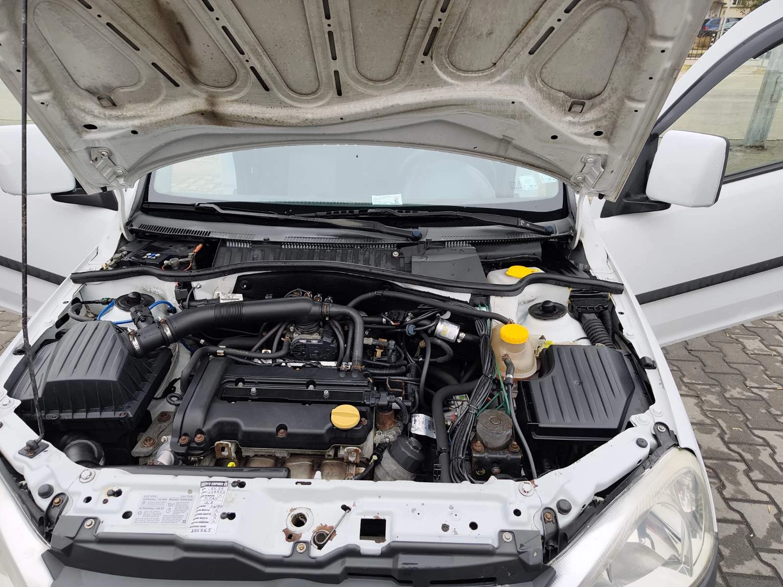 Opel Combo 1.4, снимка 10 - Автомобили и джипове - 56617152