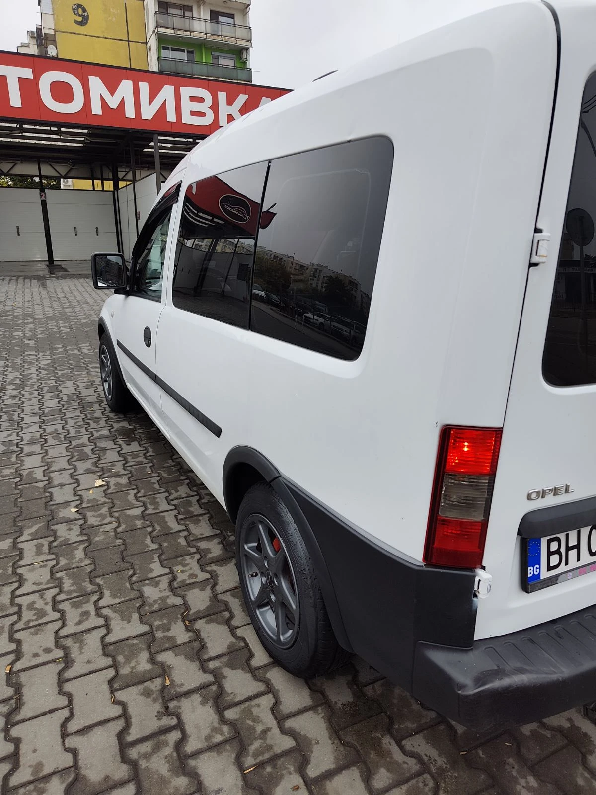 Opel Combo 1.4, снимка 8 - Автомобили и джипове - 56617152