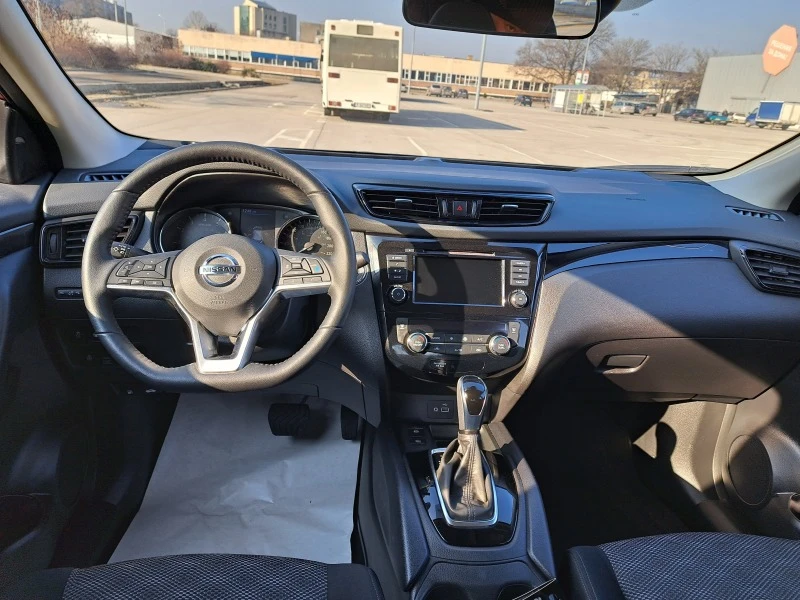 Nissan Qashqai 2.0 I, снимка 12 - Автомобили и джипове - 46160122