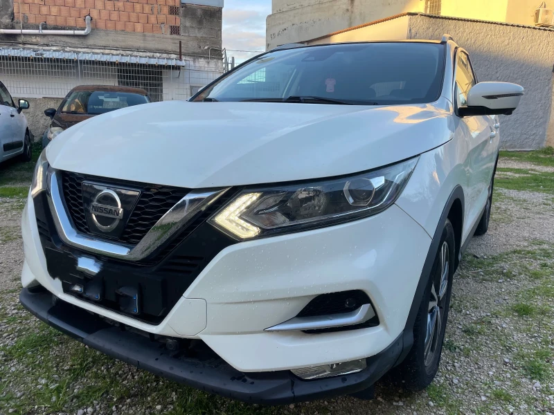 Nissan Qashqai  Euro 6B Navi* Camera 360*  /Panorama/, снимка 2 - Автомобили и джипове - 48303566