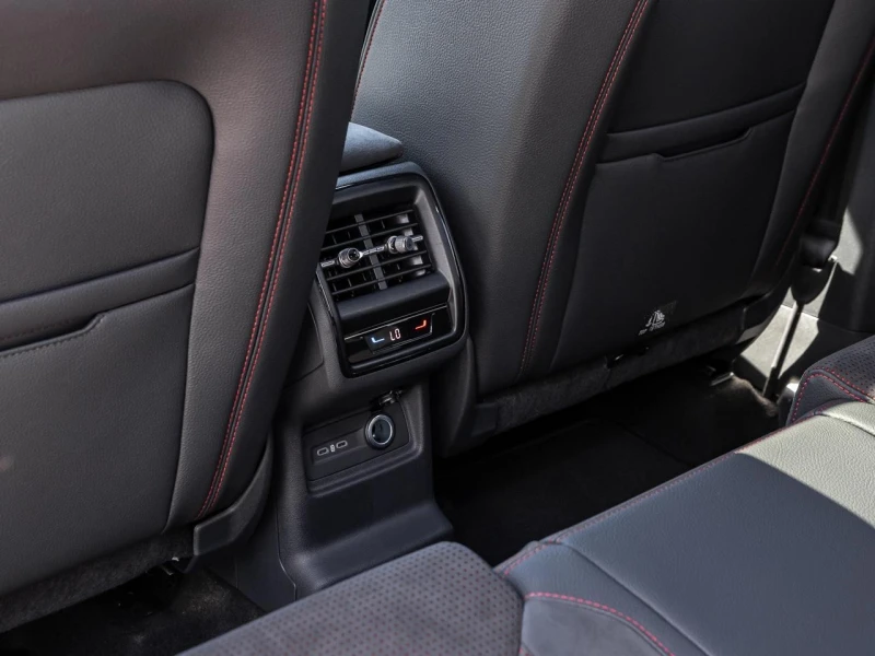 Skoda Kodiaq RS MATRIX PANO CANTON HEAD UP CAMERA 7-МЕСТЕН, снимка 15 - Автомобили и джипове - 51762226