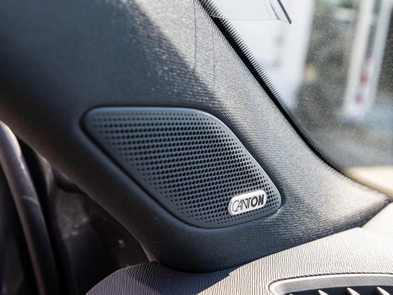 Skoda Kodiaq RS MATRIX PANO CANTON HEAD UP CAMERA 7-МЕСТЕН, снимка 9 - Автомобили и джипове - 51762226