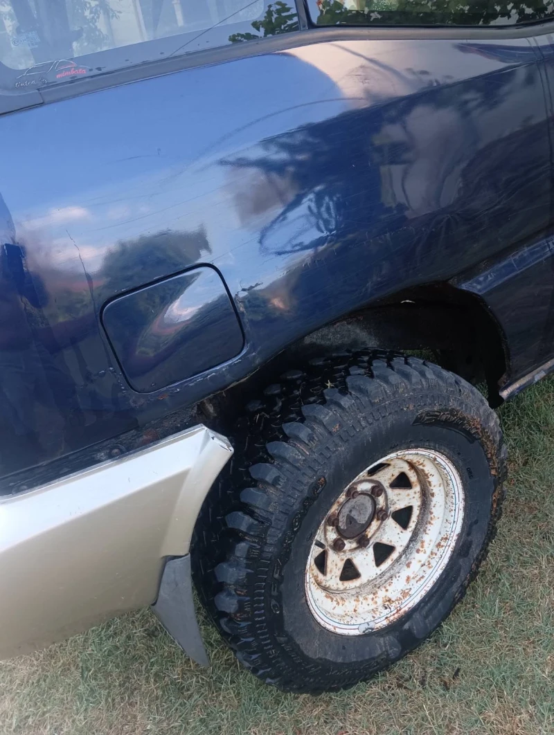 Nissan Terrano, снимка 3 - Автомобили и джипове - 51772394