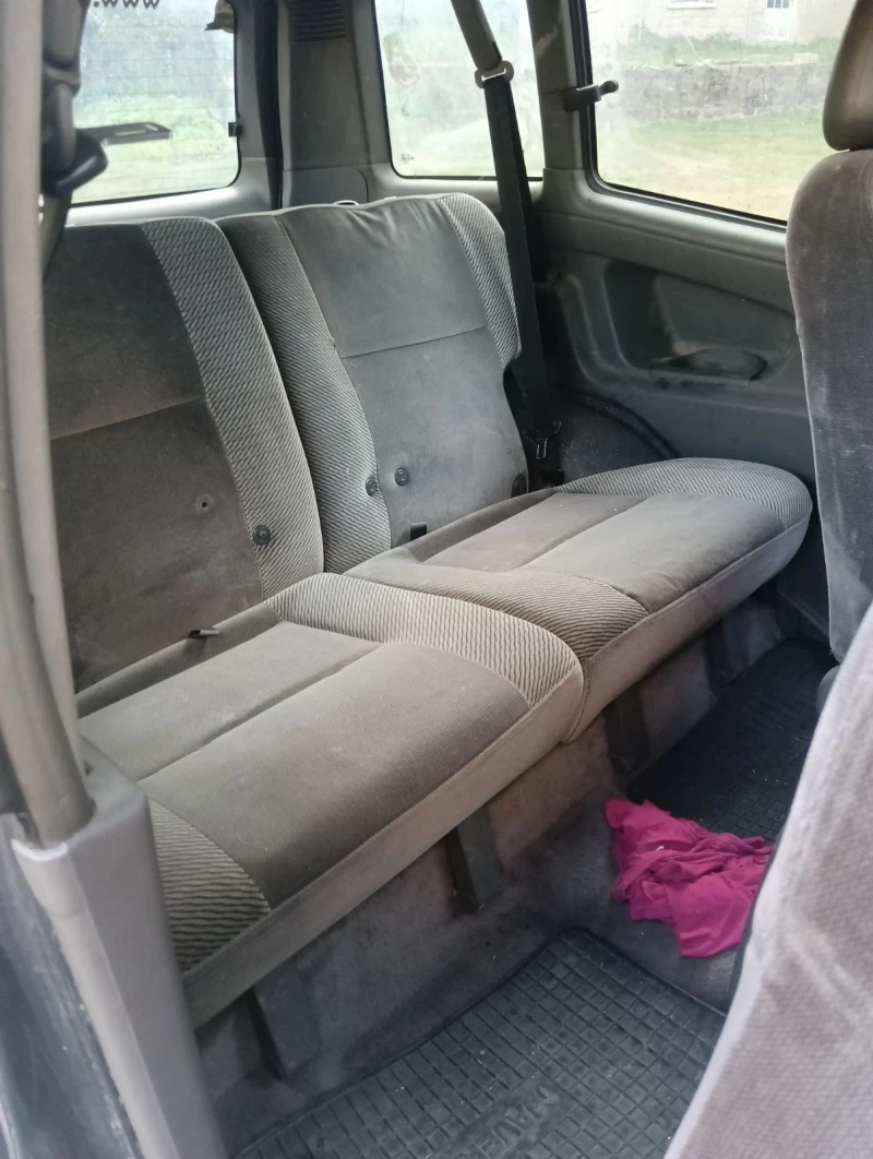 Nissan Terrano, снимка 5 - Автомобили и джипове - 51772394