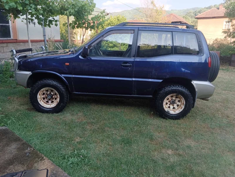 Nissan Terrano, снимка 7 - Автомобили и джипове - 51772394