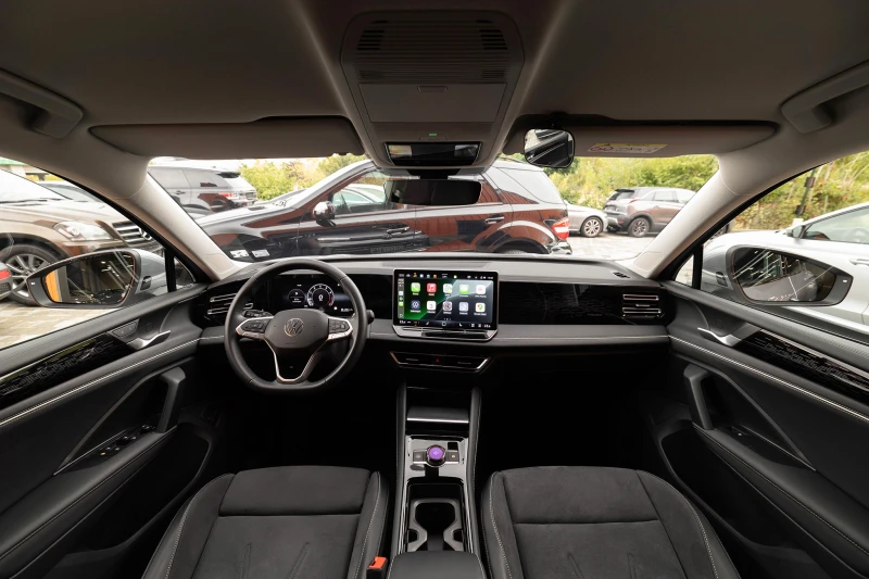 VW Tiguan 1.5 eTSI, снимка 9 - Автомобили и джипове - 51998471