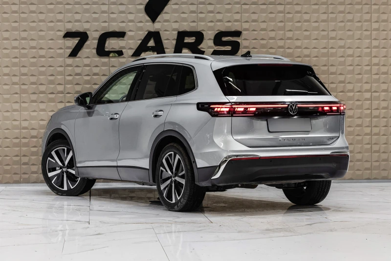 VW Tiguan 1.5 eTSI, снимка 5 - Автомобили и джипове - 51998471