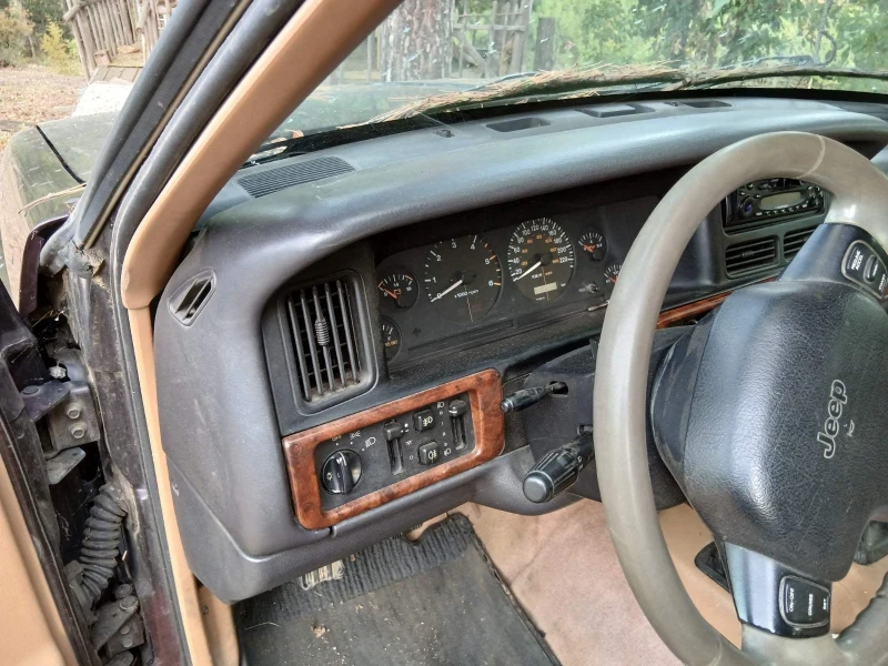 Jeep Grand cherokee, снимка 4 - Автомобили и джипове - 52297084